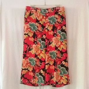 EUC Loft capris size 8 petite multi colors